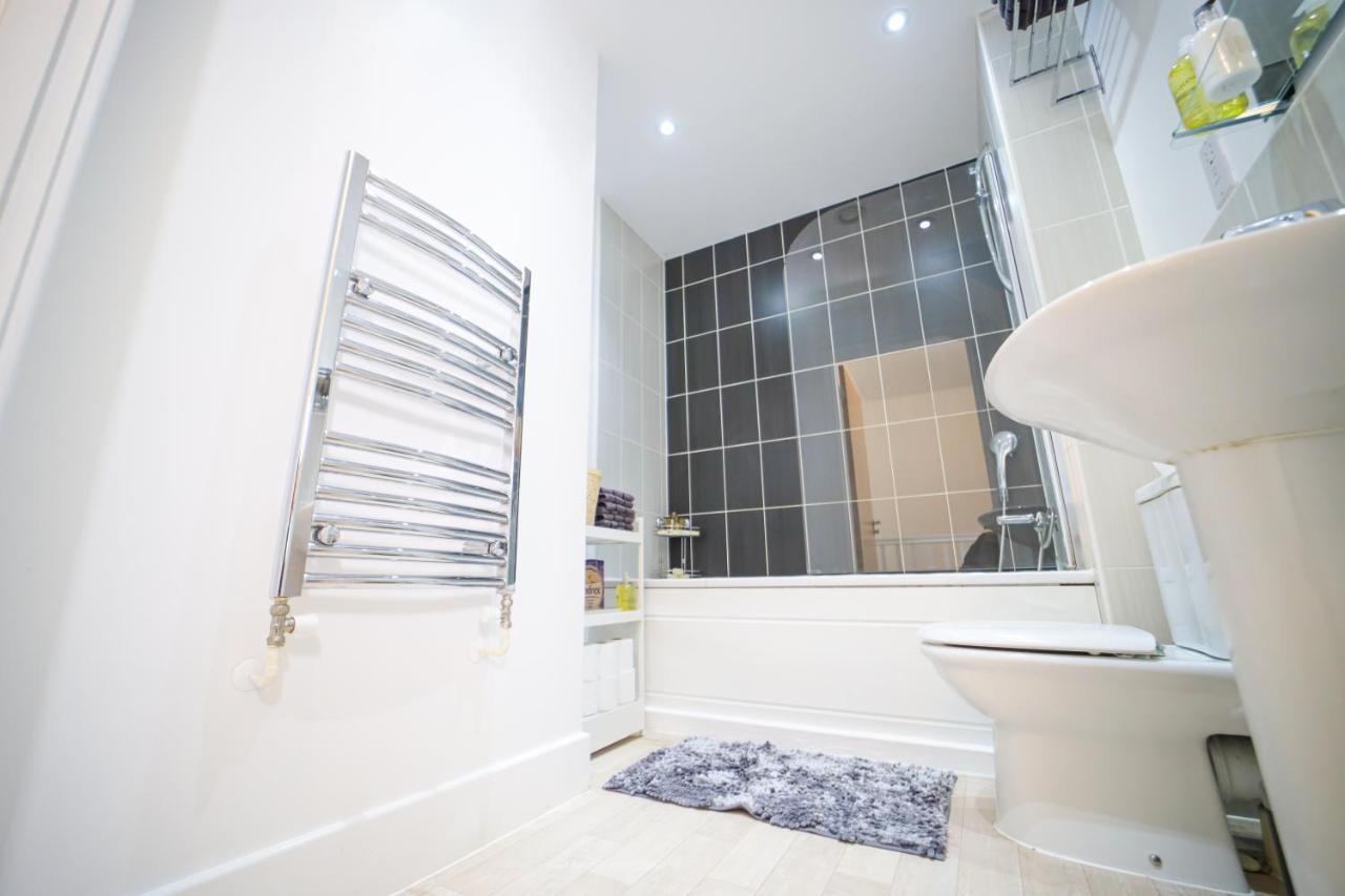 3 Bedroom House In Birmingham City Centre - Sleeps 6 Exterior foto